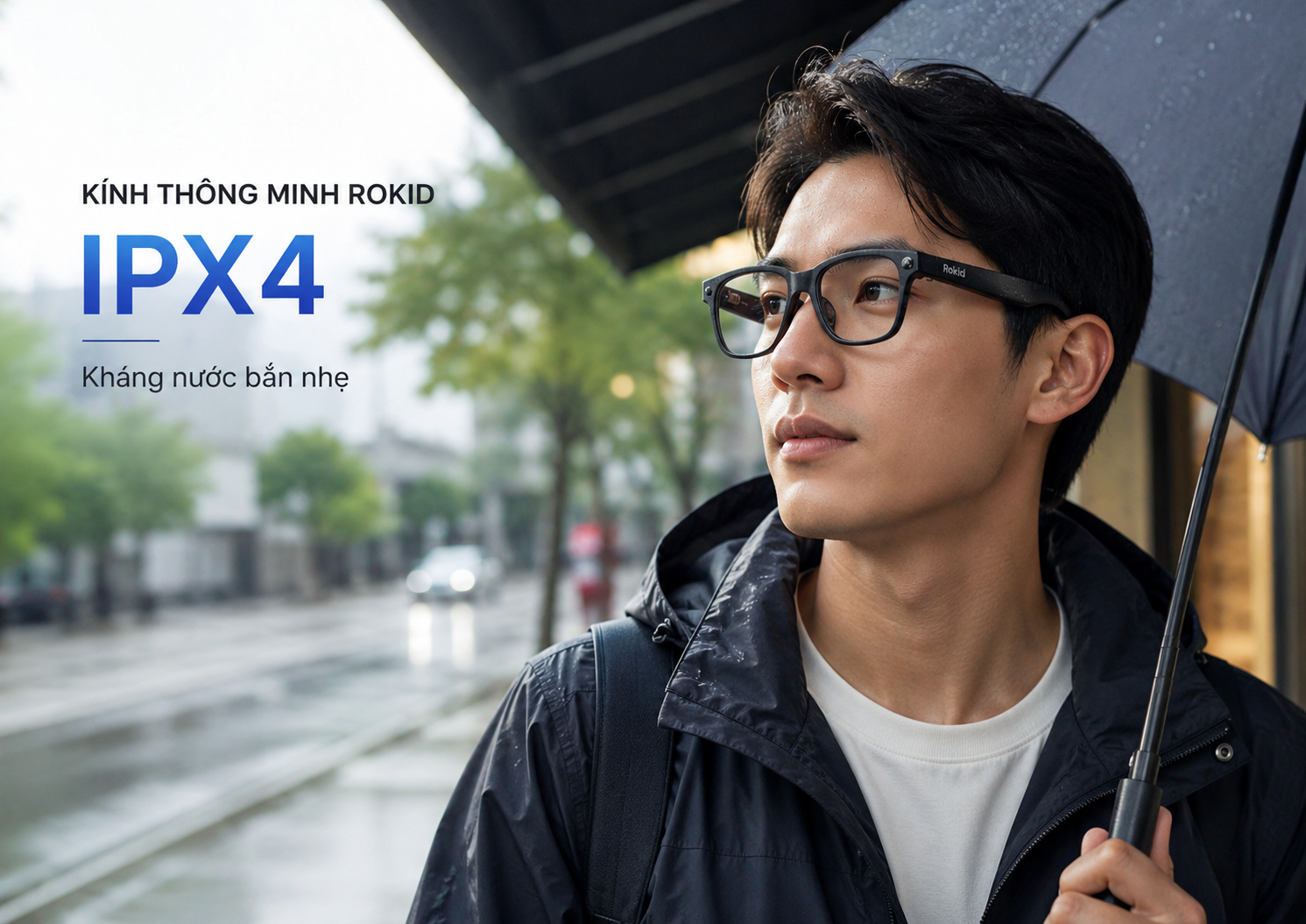 Người dùng Rokid AI Glasses Style gặp mưa nhẹ với khả năng kháng nước IPX4.